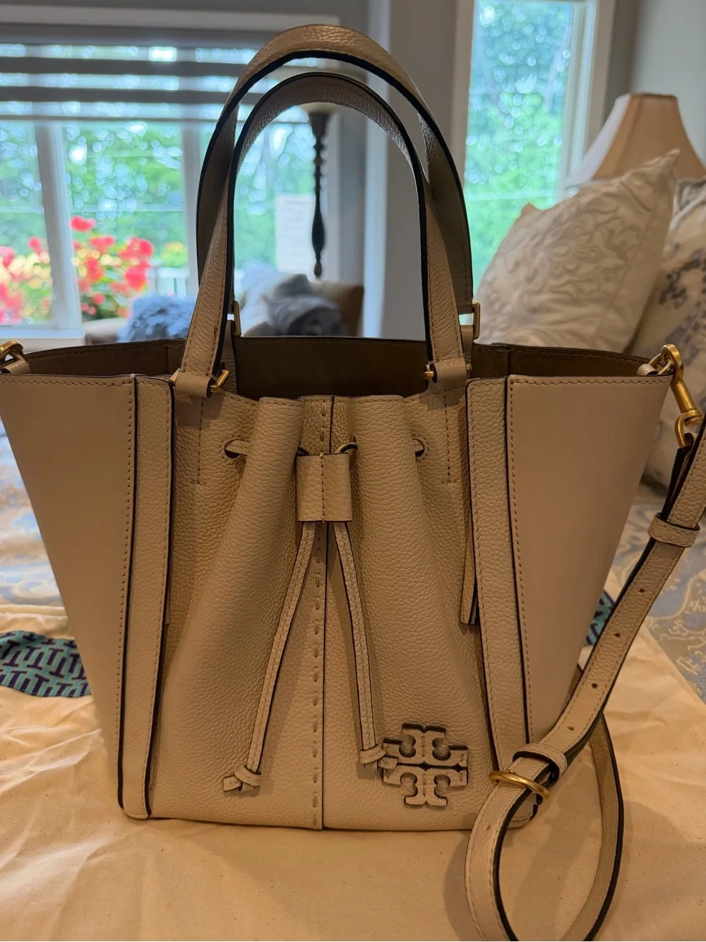 Tory Burch structured pebble